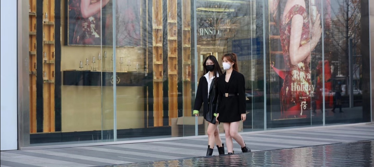 郑州万达金水金街开业好几年了，可为啥人气一直就起不来呢？