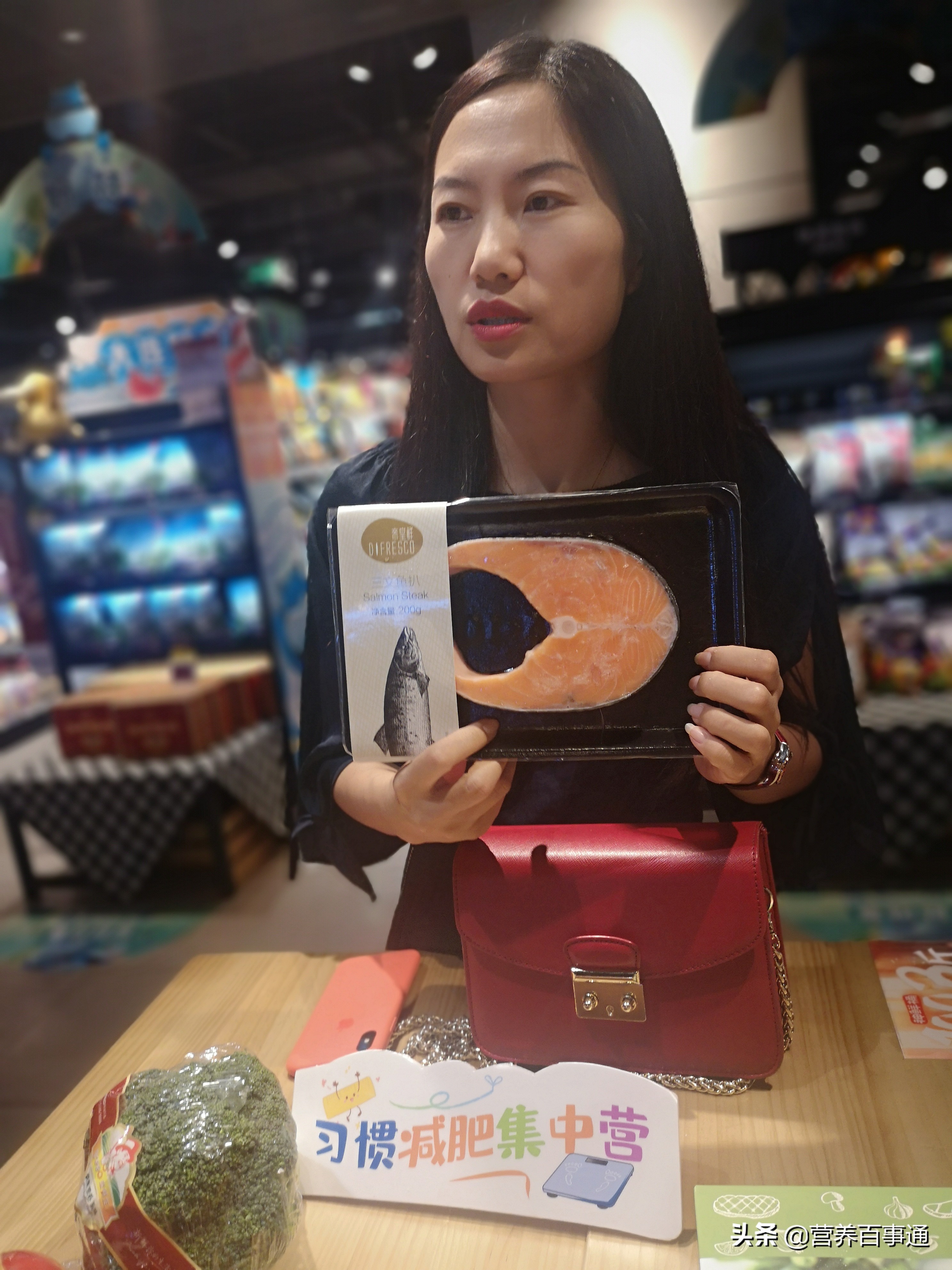 晚餐吃什么减肥又营养简单,晚餐简单吃什么减肥最好最快