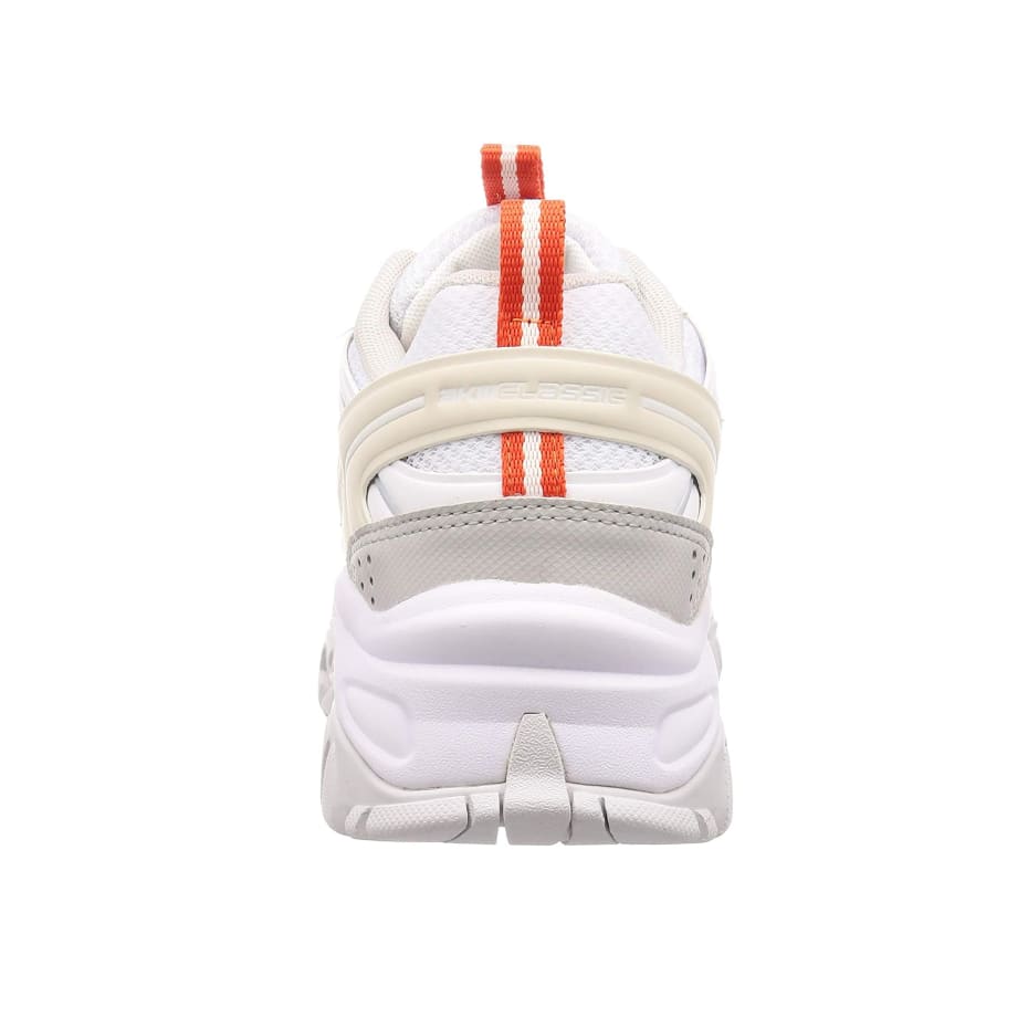 eightmonkeys品牌运动鞋男,脚肥的女生适合哪个品牌的运动鞋