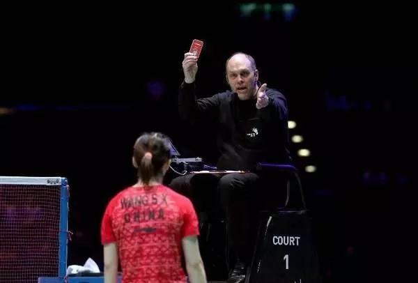 羽毛球吃红牌的后果,羽毛球红牌罚下后会怎么样