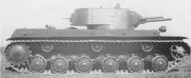 苏联的红色铁锤，令人又爱又恨的KV-1坦克，优点和缺陷一样多