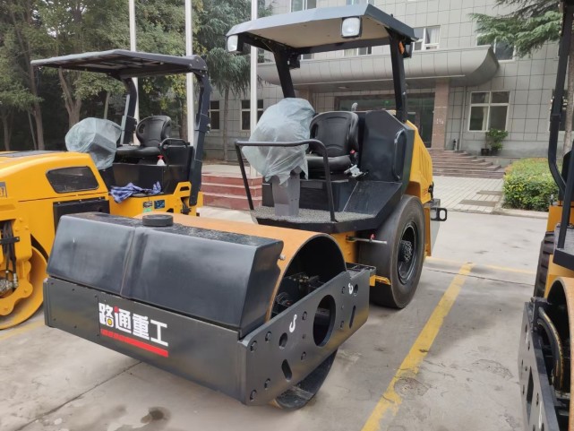 路通6吨压路机价格,路通6吨全液压压路机