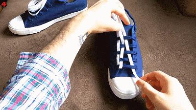 怎样让鞋子鞋带最好看,怎么样才能让鞋带系得更好看