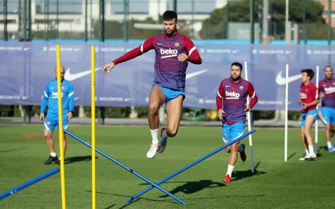 红蓝战士永不言败图片,红蓝战士气势不倒