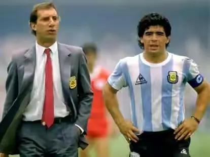 回顾球王马拉多纳,一代球王马拉多纳传奇