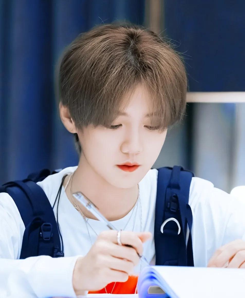 情侣头像100张图集可保存,精选100张超好看头像你一定喜欢