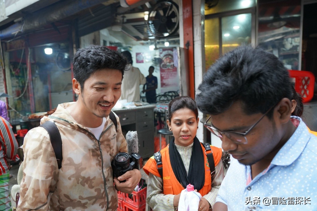 孟加拉人更喜欢华为还是小米？这位孟加拉美女销售店员选择VIVO