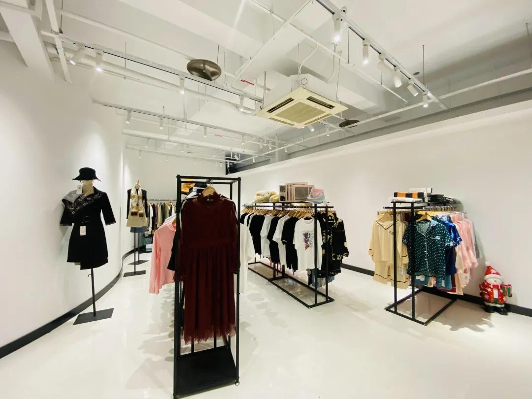 成都高新区实力排名,成都高新保税区和保税港区的对比