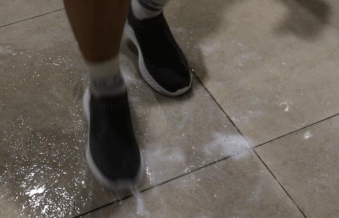 休闲运动鞋便宜没好货?硬核测试美国名牌、淘宝小米有品百元爆款