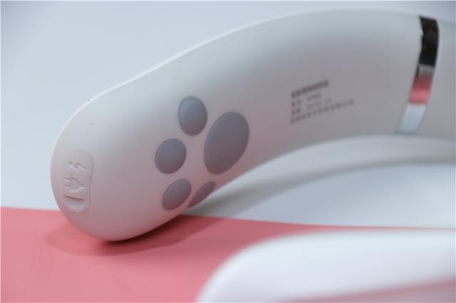 智能电动颈椎按摩神器,颈椎自动按摩神器