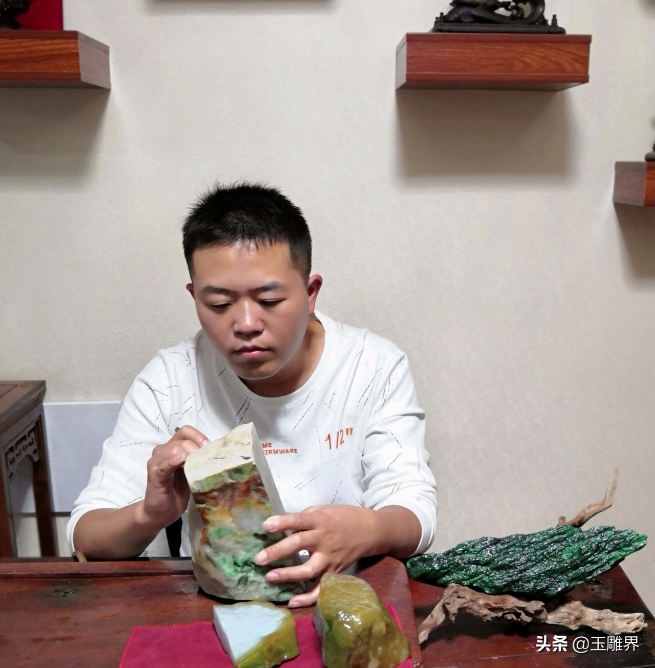 玉雕师掌勺!红黄翡变红烧鱼,口水流了