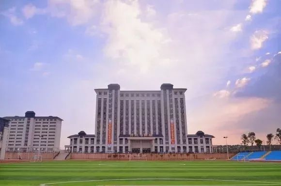 疑问？广东最年轻的大学！真的很差吗？