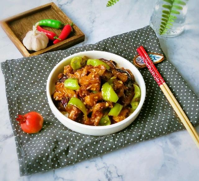 茄子怎么样炒不油腻而且好吃,为什么做的风味茄子发苦