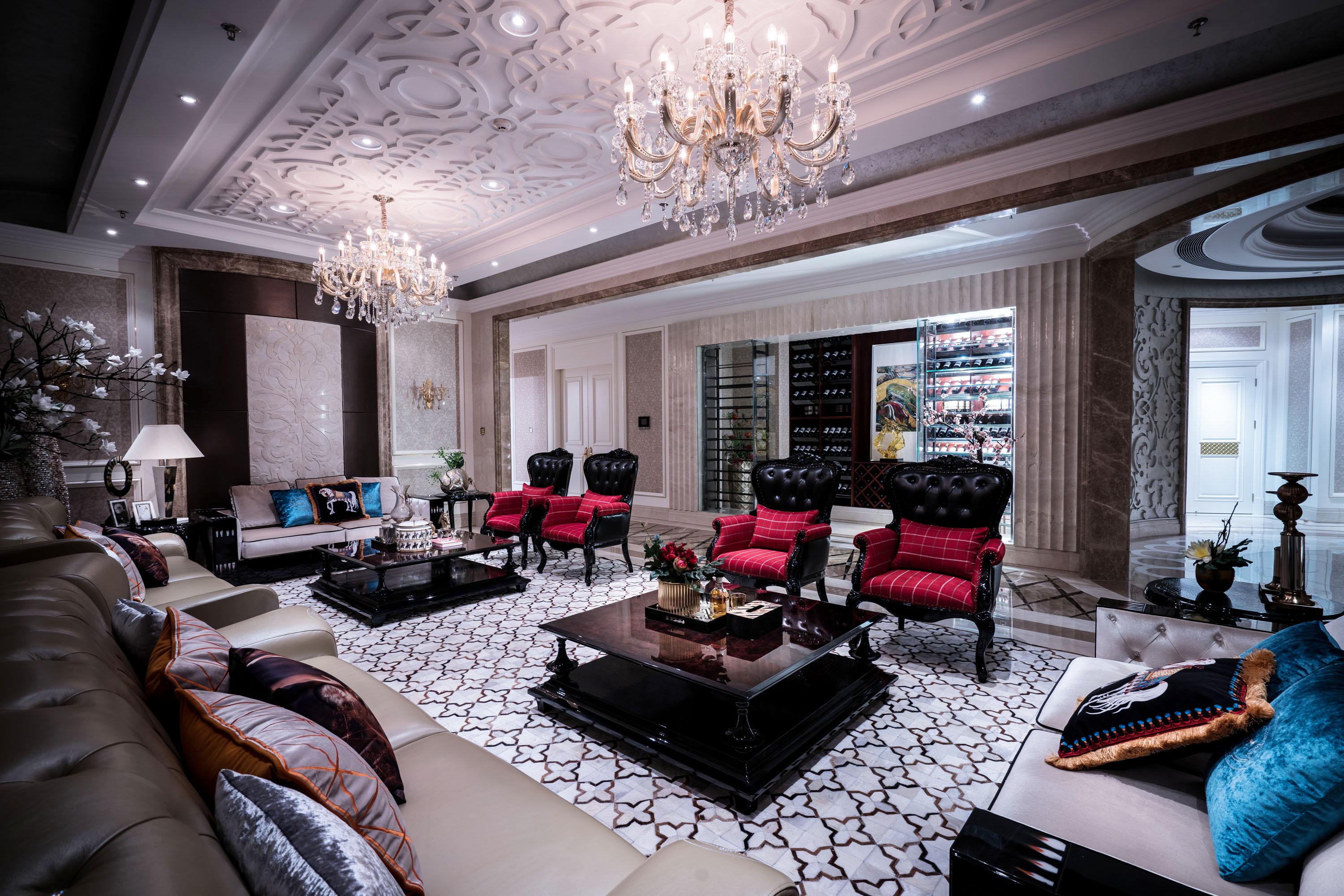 娴蜂紵閾濆闂ㄧ獥瑁呴グ,娴蜂紵瑁呴グ瑁呮舰