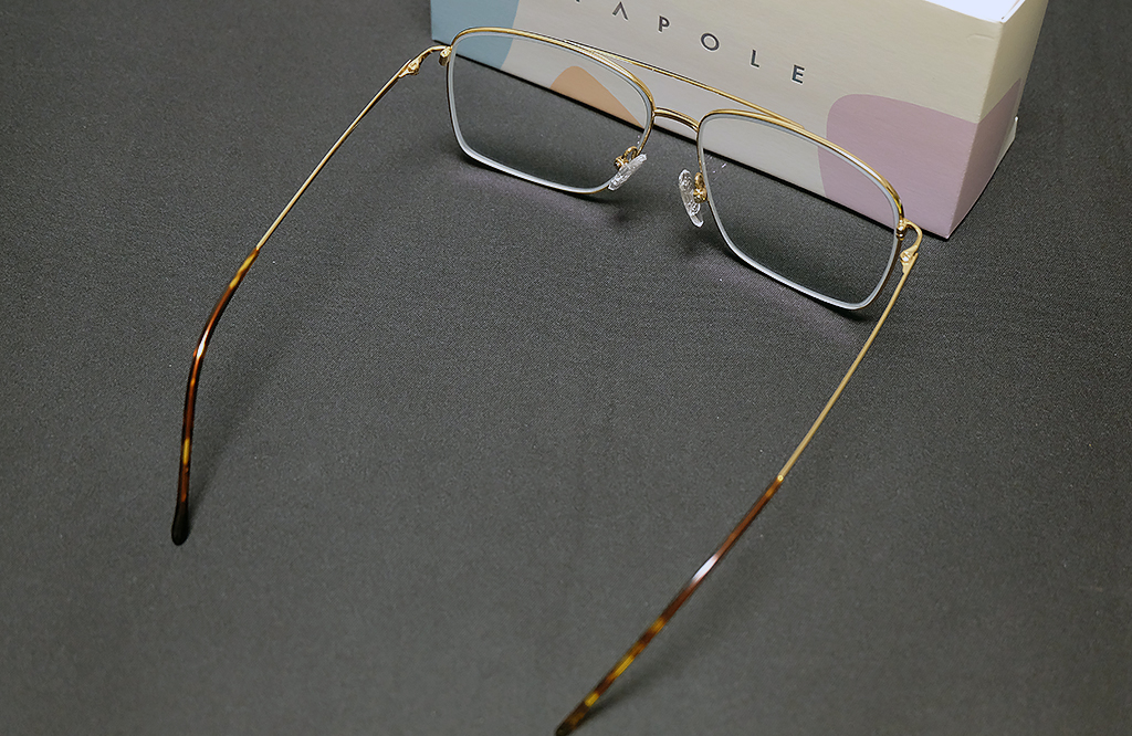 紫外线变色眼镜测评,防紫外线100到500之间眼镜测评