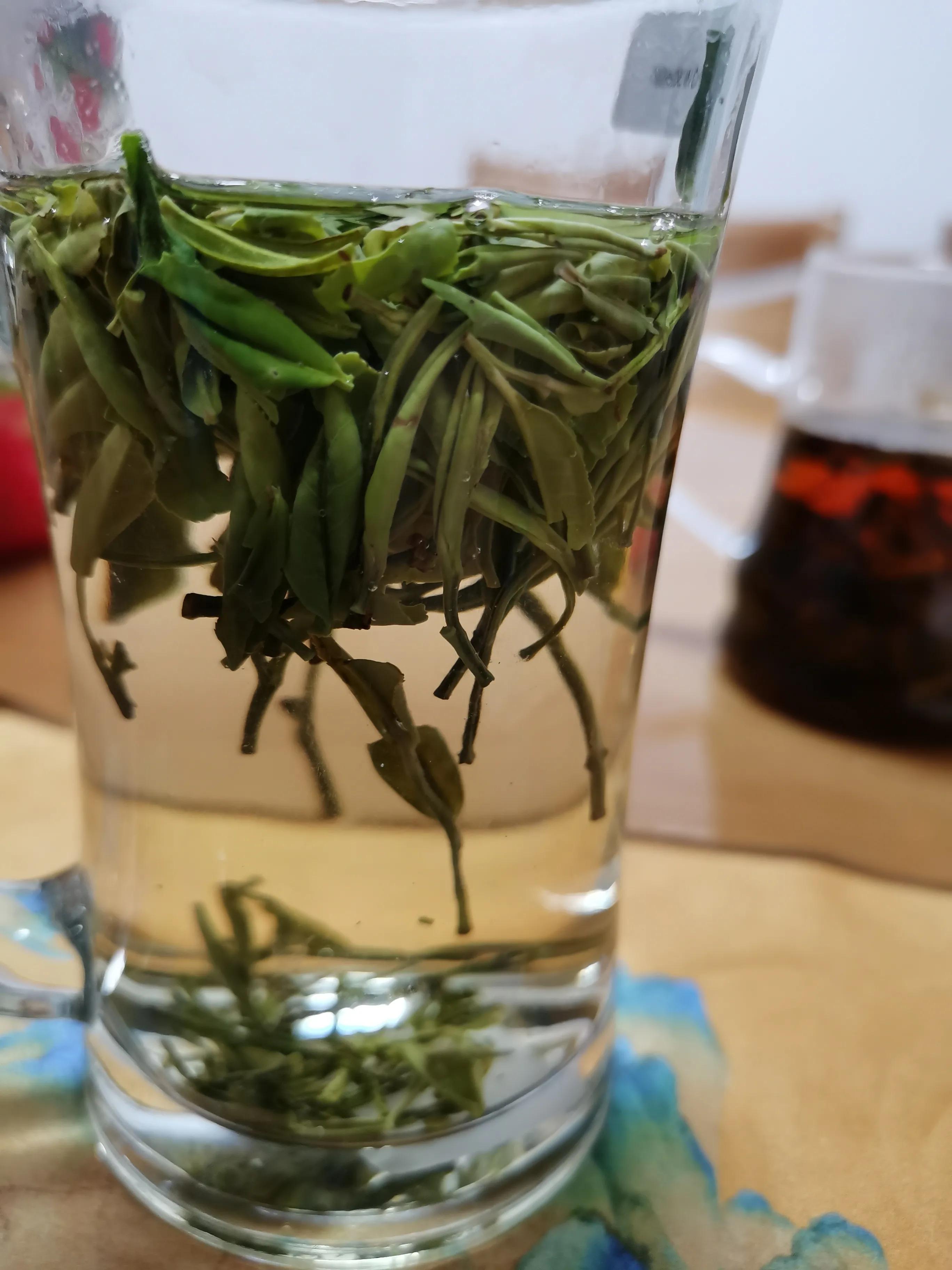 喝绿茶红茶白茶岩茶普洱,红茶绿茶白茶普洱都有啥区别