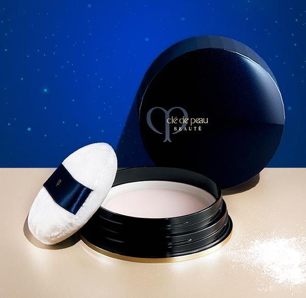 定妆喷雾与定妆粉哪个妆容效果好,修复妆容定妆粉