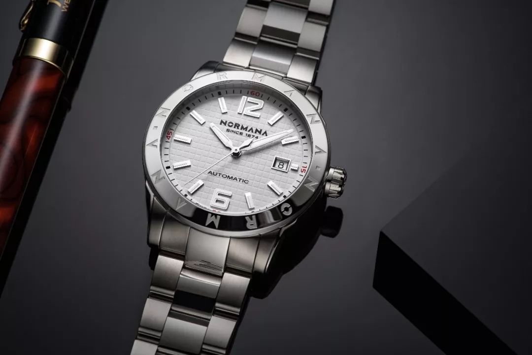 现在什么表值得入手,8千元买什么手机最好