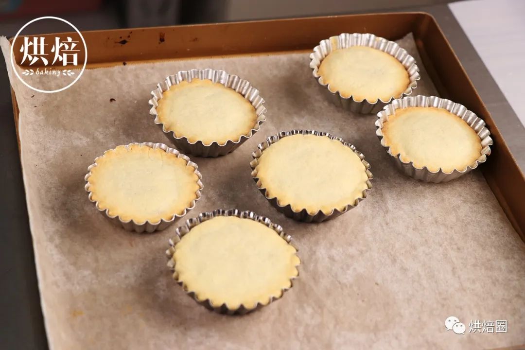 凤梨酥酸甜可口,凤梨酥馅炒成凤梨糖了