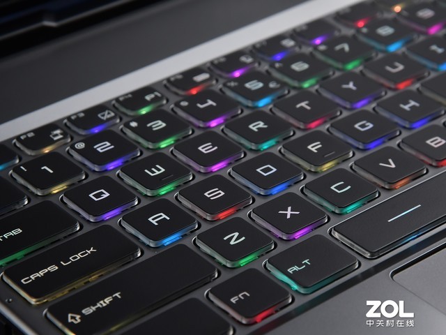 这键盘见第一眼就爱上了,笔记本原来还能这么好看