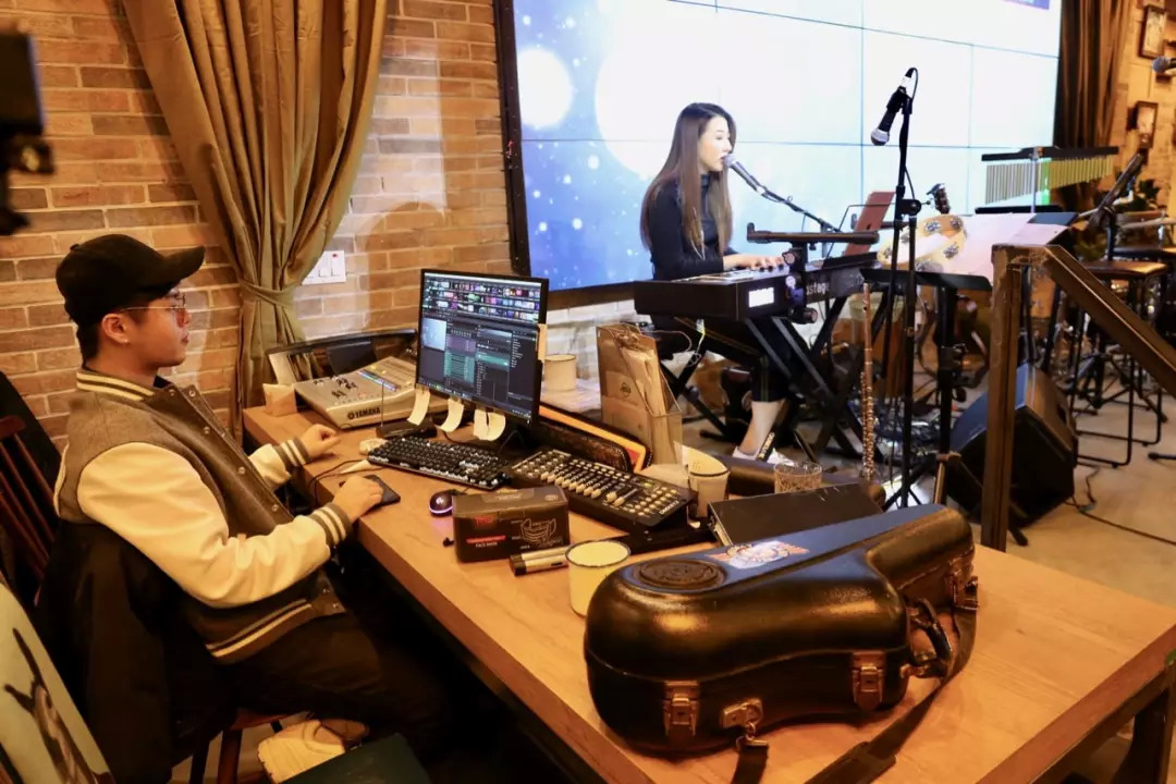 胡桃里在海外的门店,胡桃里加州店