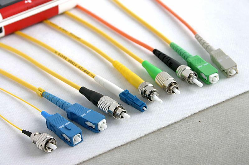 光纤耦合器的作用及图片大全,跳线和尾纤连接的耦合器图片
