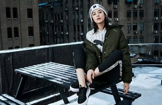 除了耐克阿迪还有什么品牌好衣服,与阿迪耐克齐名的运动品牌