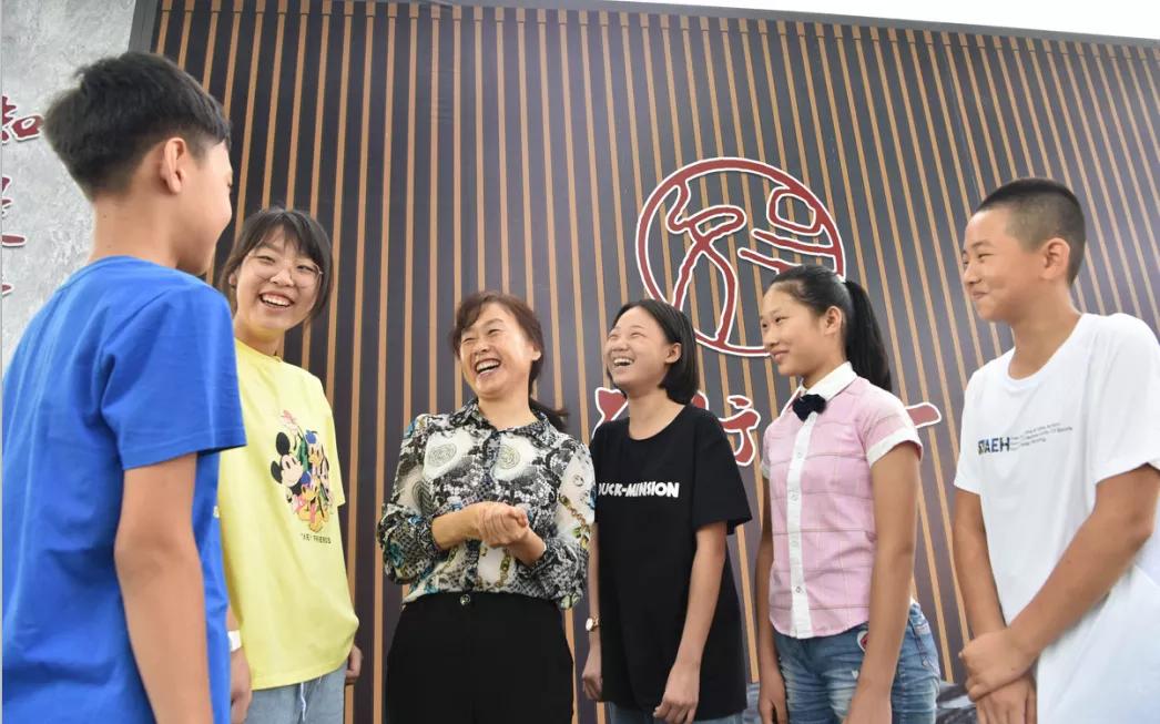 学校巡礼视频,关于知行学校