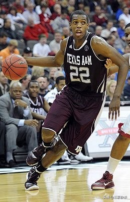 nba季前赛湖人队对雄鹿队比赛结果,雄鹿晋级nba总决赛湖人队