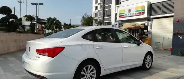 别克威朗15s自动领先型落地多少钱,17款威朗15s自动领先型真实油耗