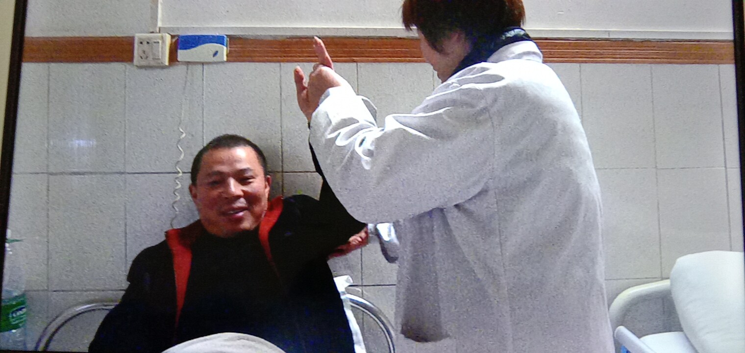 陈吉平:脱贫攻坚轻伤不下火线忍受肋骨断裂痛苦坚持在扶贫一线