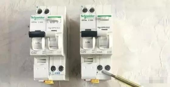 空开和漏保正确的接线方式怎么接,空开和漏保接线是上进下出吗