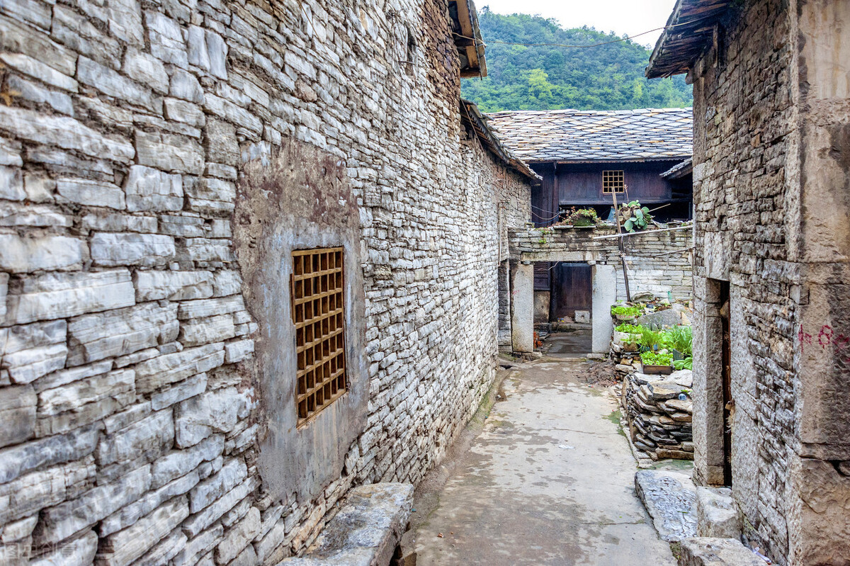 清明假期出游新热点贵州,清明贵州旅游自由行攻略