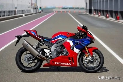 鏈敯cbr1000rr-r鍏ㄦ柊,鏈敯cbr1000rr-r鏃ユ湰鍞环