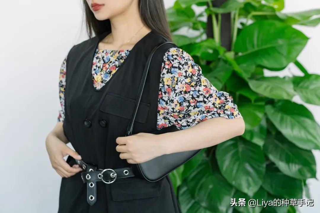 高级旧衣服穿搭技巧,又土又潮的花纹衣服