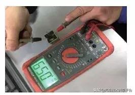 波罗维修,老款波罗事故车压缩机不工作