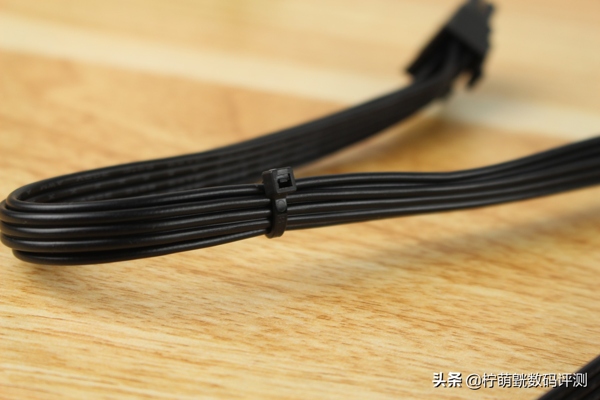 爱国者es650电源拆机,爱国者es650黑和白区别