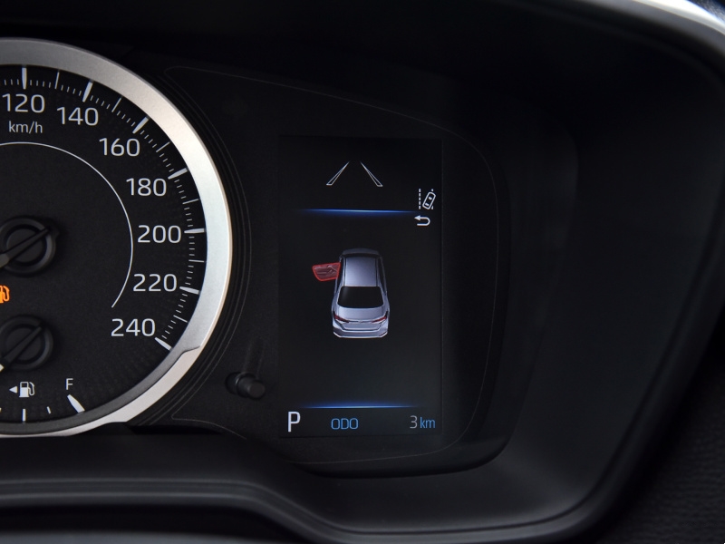 卡罗拉开车体验,丰田卡罗拉5000公里维护