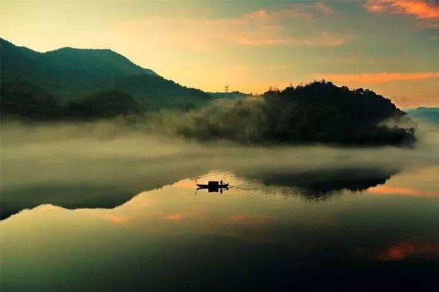 “大哥的女人”洪金梅,风尘女嫁粤剧名伶:4亿财产为何只得1元