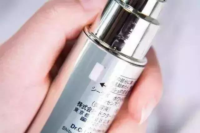 盘点日本最受欢迎的7款美白精华!平价和大牌究竟差在哪里?