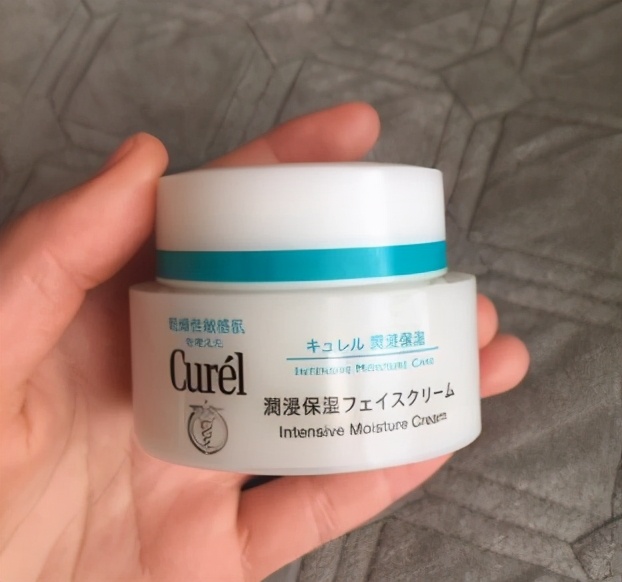 男生毛孔粗大用什么护肤品比较好,男生有什么好的护肤品推荐