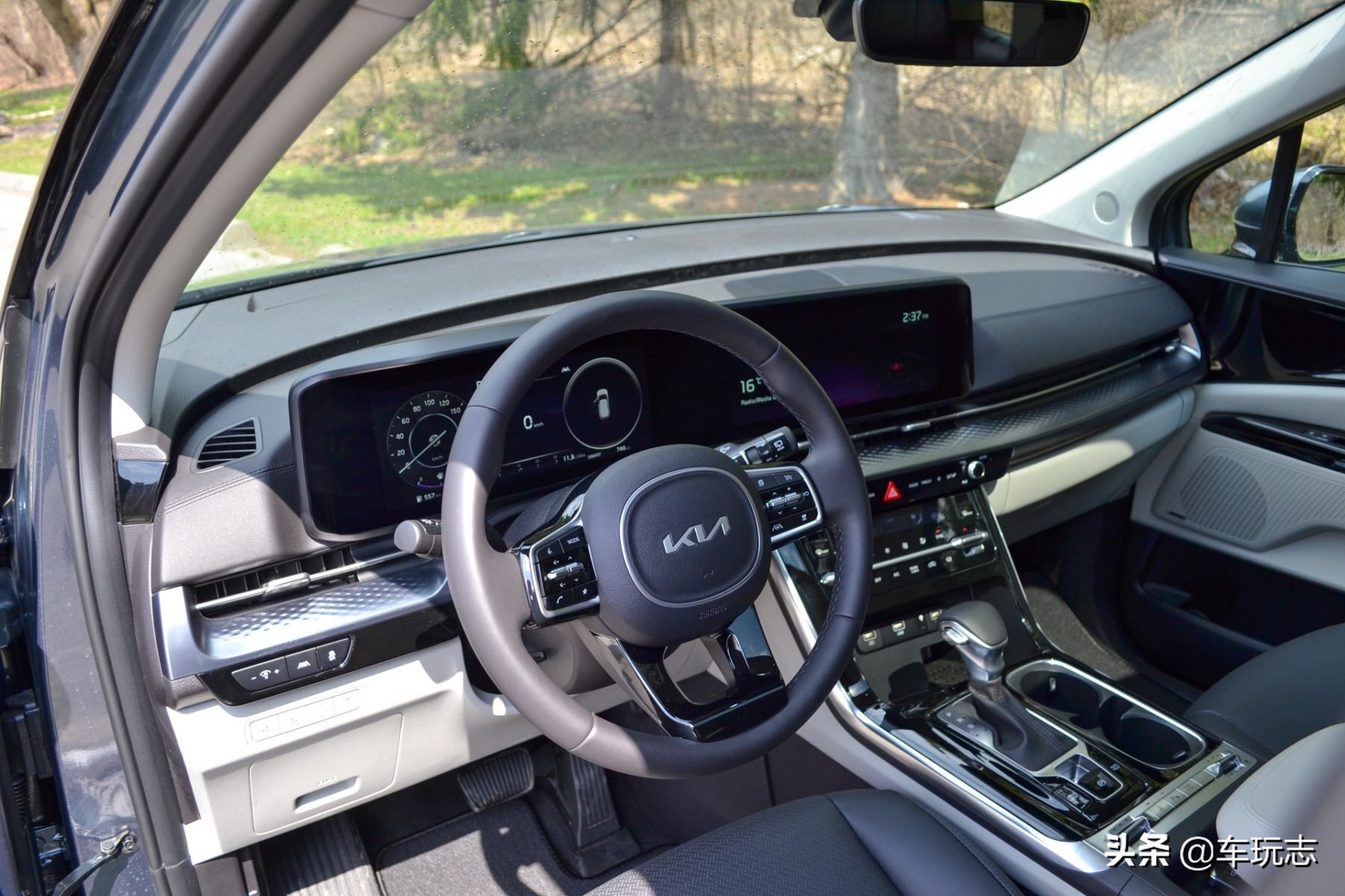 起亚嘉华2022新款图片,新款起亚嘉华商务车图片