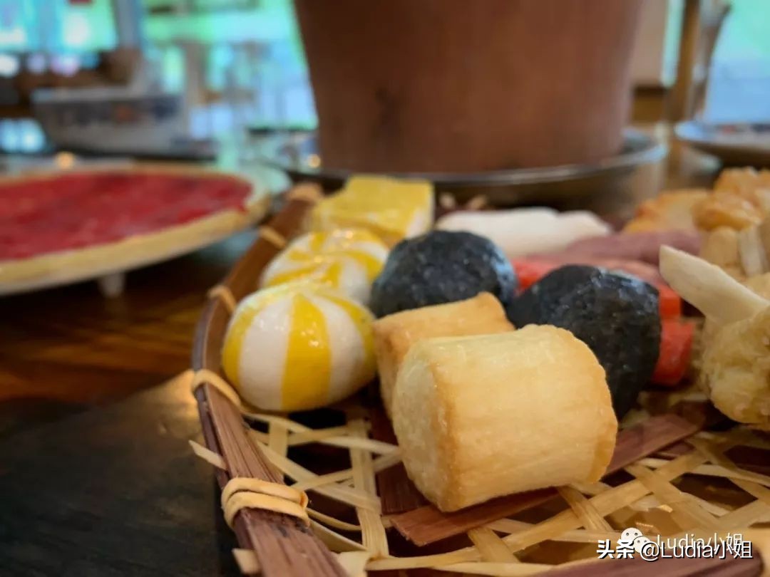 苏州：李公堤的牛杂汤锅配烤卤菜，组成不走寻常路的CP