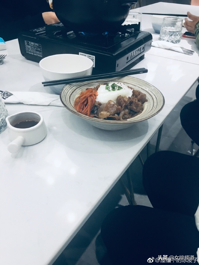 朱婷中餐吃什么,朱婷用餐