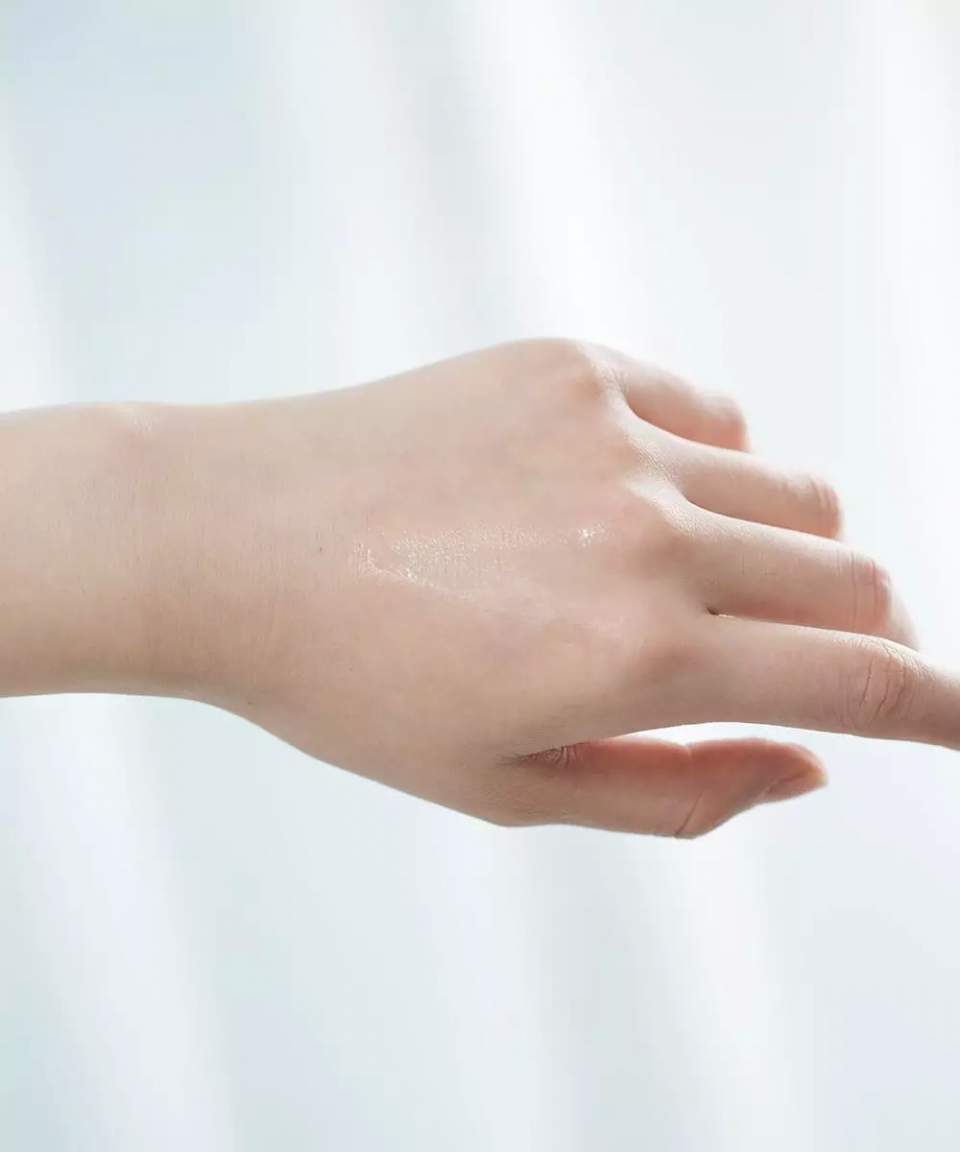 天气太干用什么护肤品,上班族熬夜护肤推荐