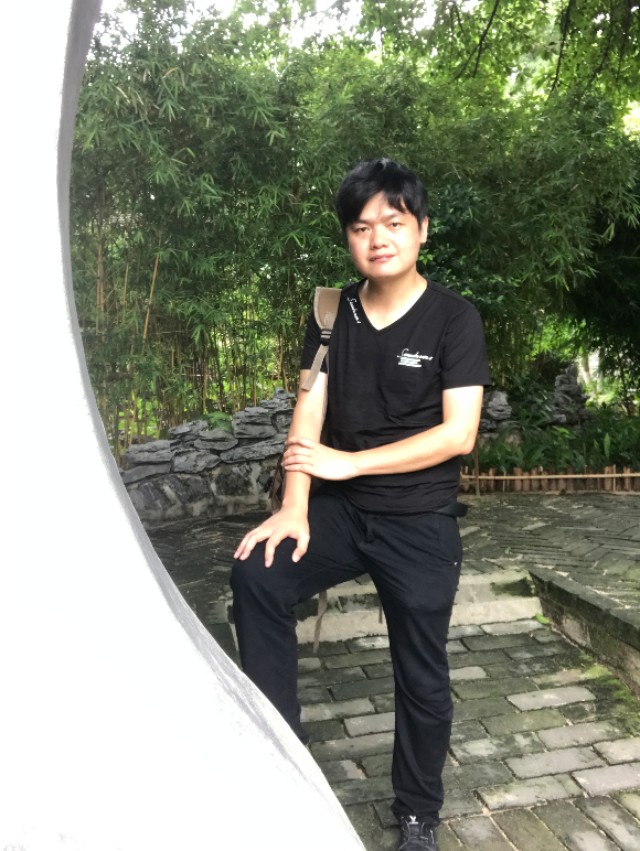 狗自拍图片,大黄狗自拍