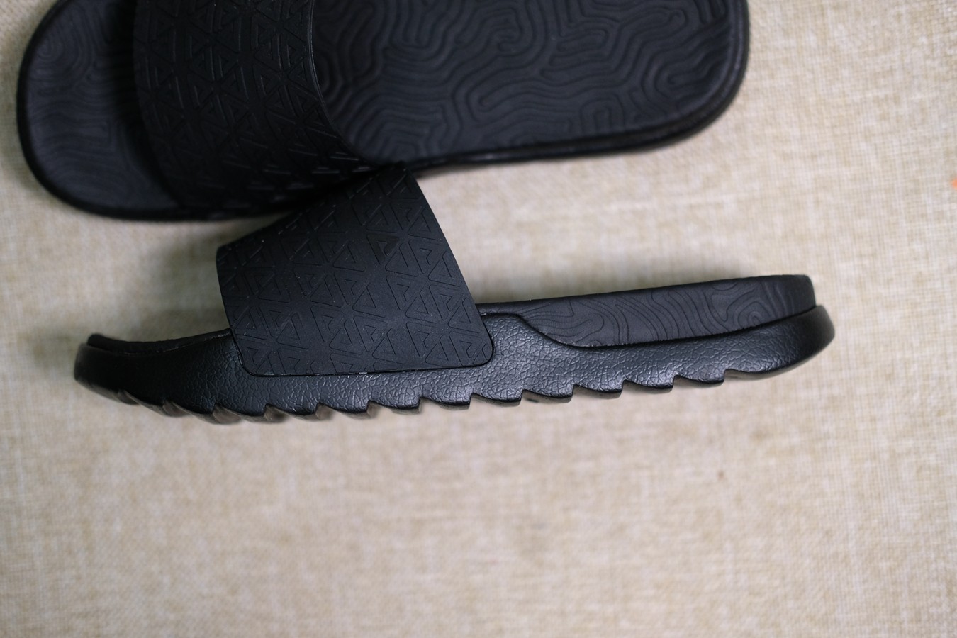 匹克态极酷乐拖鞋尺码选择,匹克态极拖鞋增高几厘米