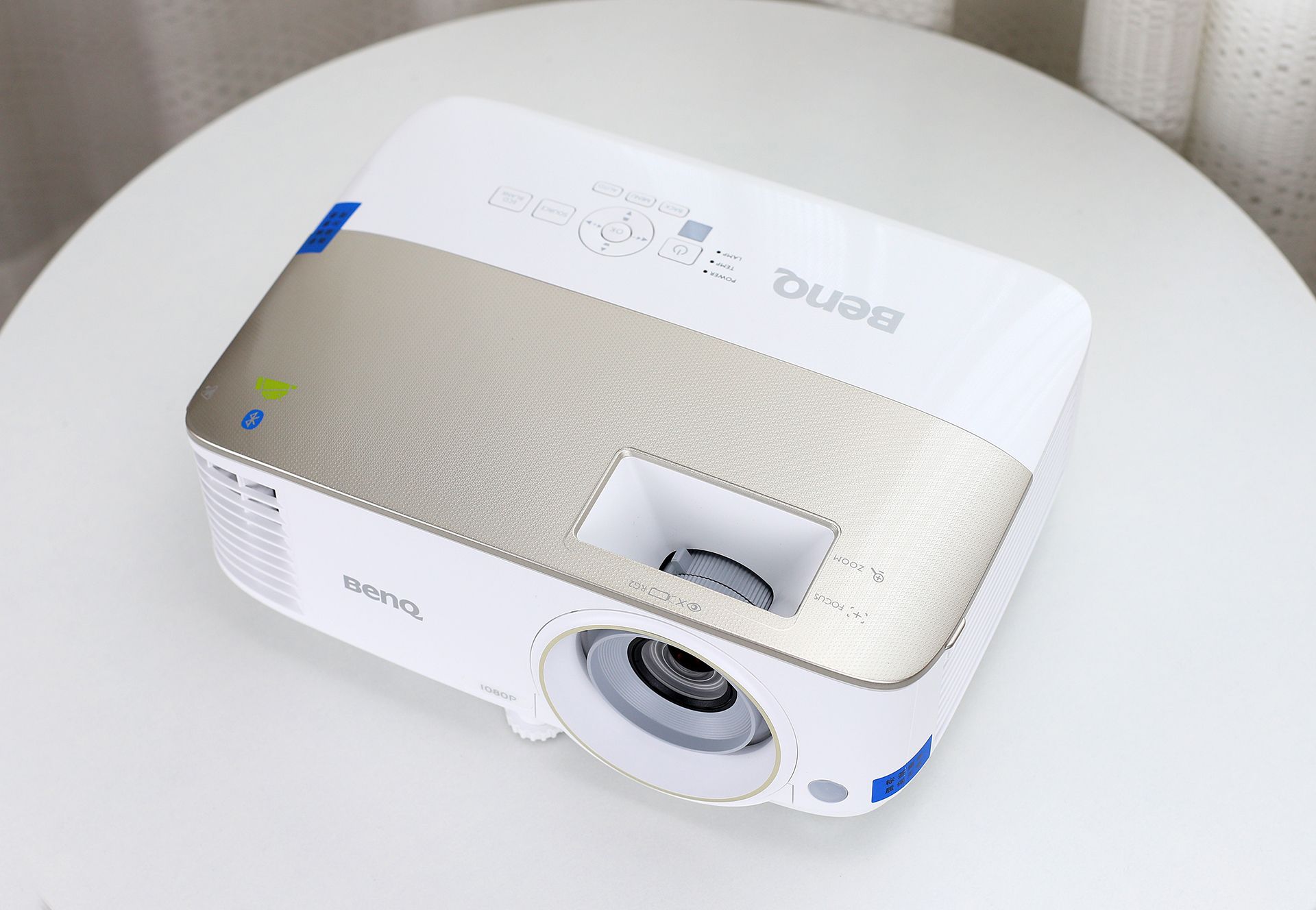 明基投影仪i707真实评测,爱普生投影仪tw5700tx和明基i707