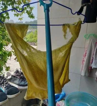 男人的屁股究竟是什么做的，能把每条*裤内**都穿出洞？