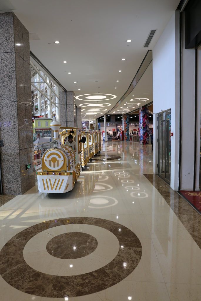 昆明市世纪金源购物中心,世纪金源昆明购物中心图片